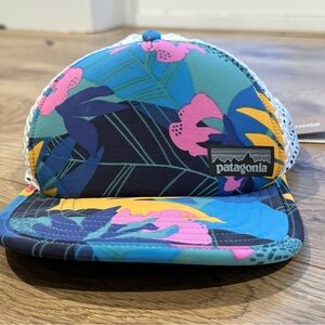 Patagonia runners hat, new with tags
